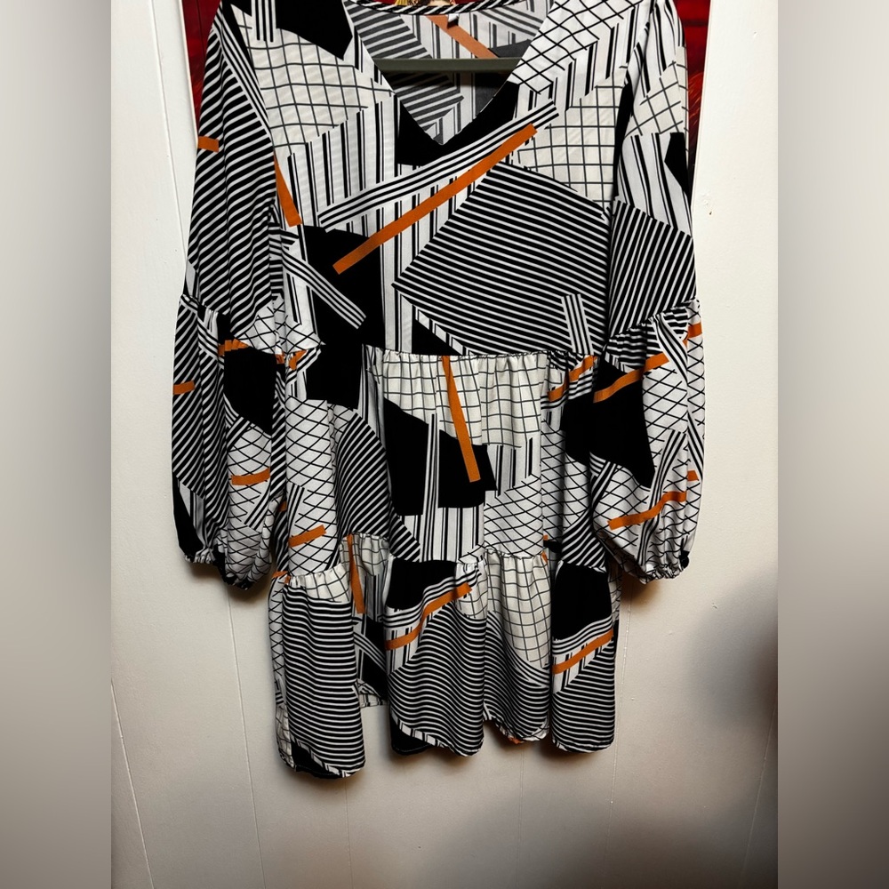 Geometric Patterned Dress - Picture 2 of 4